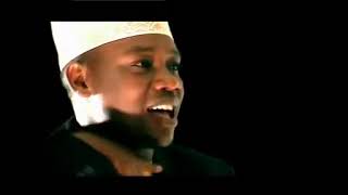 Mbera Nkola Official Video  Haruna Mubiru [upl. by Amehsyt]