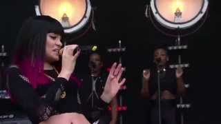 Jessie J  Price Tag  Live  The Isle of Wight Festival 2012 [upl. by Brennan920]