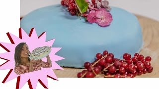 Torta Colorata con Pasta di Zucchero  Le Ricette di Alice [upl. by Niknar]