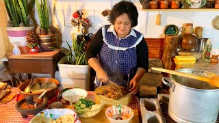 BIRRIA DE RESCON SU ARROZ ROJO Y TORTILLAS DE MAIZ RECIEN HECHAS DELICIOSA PARA TUS FIESTAS🤩🤩 [upl. by Bobbie743]