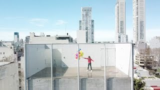 Metal mesh covers garden tower in Buenos Aires by AdamoFaiden [upl. by Shaylyn]