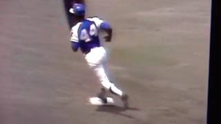 Hank Aaron Home Run Out Of Wrigley Field Onto Waveland Avenue [upl. by Roselin]