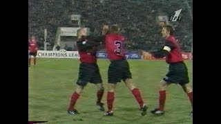 Graeme Le Saux amp David Batty fight during the Champions League game against Spartak Moscow 1995 [upl. by Fuhrman]