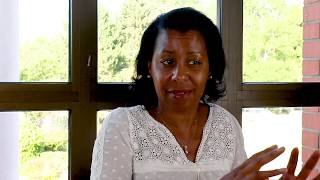 Une conversation avec Carole Henry  la gestion documentaire RH chez Suez [upl. by Enovi]