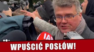 Wąsik i Kamiński wyprowadzeni z Sejmu quotPrzez marszałka Hołownię przemawia strachquot [upl. by Silrac]