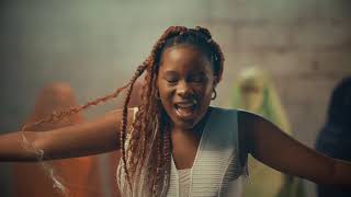 Classic Nova ft Tamyris Moiane  Perdoame  Official Video [upl. by Lynus69]