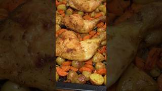 Cuisses de poulet et ses légumes rôtis au four  recette recettefacile poulet legumes pan [upl. by Pearlstein]