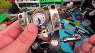 201 4 Pin Medeco Biaxial Picked and Gutted disaster [upl. by Burck]