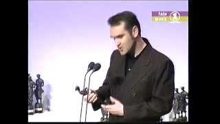 Morrissey recieves Ivor Novello Award OZone 1998 [upl. by Lihp]