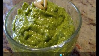 Pesto alla genovese veloce fatto in casa [upl. by Enaek]