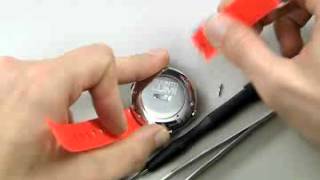 Suunto Lumi  how to release the strap [upl. by Gies]