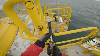 Crew transfert induction offshore wind farm  EDF Renewables EN [upl. by Esorlatsyrc]