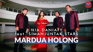 Nia Daniaty Feat Simanjuntak Stars  Mardua Holong Official Music Video [upl. by Cerracchio]