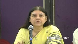 Maneka Gandhi questions Sonia Gandhis speech reading [upl. by Holub]