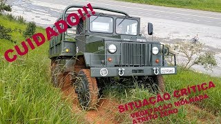 Engesa EE25 6x6 subindo o barranco da BR354 [upl. by Bonneau305]