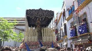 Histórica salida de la Virgen de la Hiniesta  Semana Santa Sevilla 2023 [upl. by Gee]