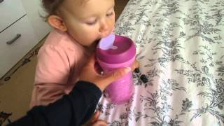 Produkttest TOMMEE TIPPEE Trinkflasche Explora 12m  Babyartikelde [upl. by Ttelrats]