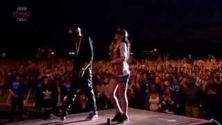 Rihanna amp JayZ  Umbrella  Live at London [upl. by Zaria]