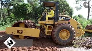 Repotenciamento de Rolo Compactador de Solo Caterpillar com Motor Cummins [upl. by Lolanthe]