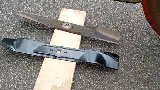 Bagging blades VS Mulching blades [upl. by Litman]