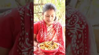 Dhone pata diye tasty chickenধোনে পাতা দিয়ে অতুলনীয় স্বাদের মাংস রান্না [upl. by Auqinihs]