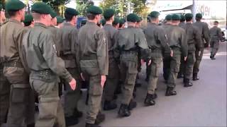 26 Oktober 2019 amp die BundesheerLeistungsschau Soldaten marschieren singend durch Wien [upl. by Juta466]