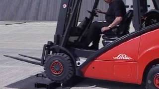 Linde Hydrostatic 39X  The Ultimate Forklift [upl. by Honora231]