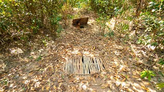 Building The Most Secret Underground House without Tool by Hand junglesurvival [upl. by Nahtanoj463]