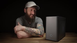 Ultra Clean mini ITX Case  IQUNIX ZX1 Review [upl. by Ettevahs]