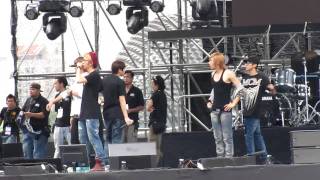 100813 BEASTB2ST  Special amp Shock Remix rehearsal  Marina Bay FANCAM [upl. by Leahcimsemaj]