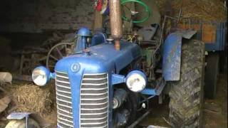 1959 ZETOR 25 old start cold start [upl. by Ocsecnarf]