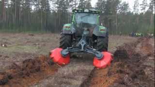 Meža frēzes demonstrācija Valtra in forest [upl. by Hairu874]