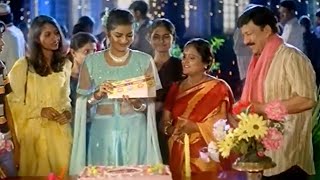 Yajamana Movie  Vishnuvardhan bering gift for Prema on her Birthday [upl. by Medovich]