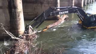 Clearing the French Broad  Norfolk Southern Railroad Feb 2014 [upl. by Downs]