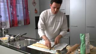 Apfelstrudel selber machen [upl. by Madai]