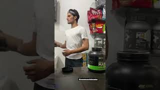 Optimum nutrition ON MASS GAINER REVIEW gainers jammu suppliments muscleinvader protein [upl. by Feldman728]