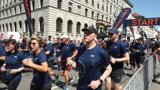 10 Km Lauf  3 Gruppe  41 SportScheck Stadtlauf 2019 München [upl. by Hgieliak419]