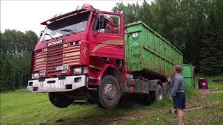 Scania Truck Loading Heavy Container  Scania Wheelie [upl. by Anagrom]