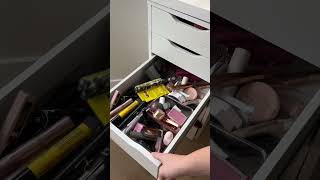 DEEP CLEANING MY MAKEUP VANITY 🧖🏽‍♀️🍓💘 deepcleaning makeupvanity makeup shorts organizing [upl. by Andi]