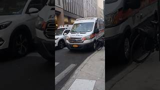 Ambulance responding in New York Krankenwagen [upl. by Roche]