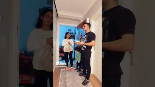 Evin reisi kim 😂😂 comedy prank comedyvideos [upl. by Ileray]