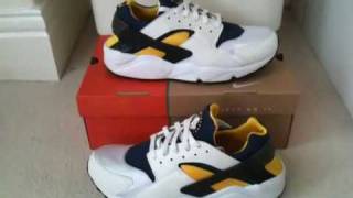 Nike Air Huarache LE  2003 quotMichiganquot [upl. by Laurita665]