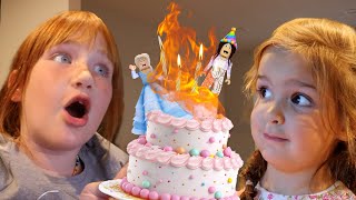 CRAZY NAVEY BiRTHDAY on ROBLOX Adley is the Mom Dad is a Spy Neighbor Naveys bday dance party [upl. by Saideman514]