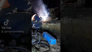 Excavator bucket hook welding Сварка крюка экскаватораekskavatori metināšana сварка [upl. by Nolrev]