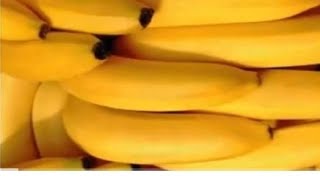 LETS PEEL AND CUT BANANA 🍌HealthyFruitsAsmr [upl. by Akela]