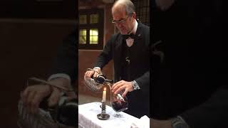 How to open a bottle wine [upl. by Glynis]