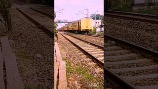 13185GANGA SAGAR EXPRESSindianrailways railway viralvideo music shortvideo [upl. by Cyrill]