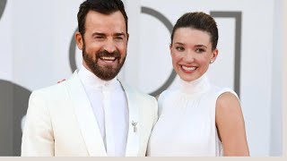 Justin Theroux 53 engaged to actress Nicole Brydon Bloom 30 after 1 year of dating [upl. by Philipa]