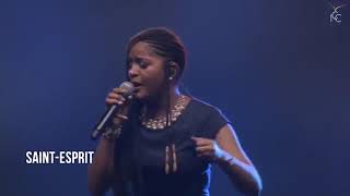 Saint Esprit je mattends à toi  Jai tant besoin de toi HillsongDesperate for you  Esther Do [upl. by Rempe]