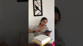 Square cake finishing🤍shortvideo video viralvideo trending youtubeshorts youtube shortvideo [upl. by Adnala510]